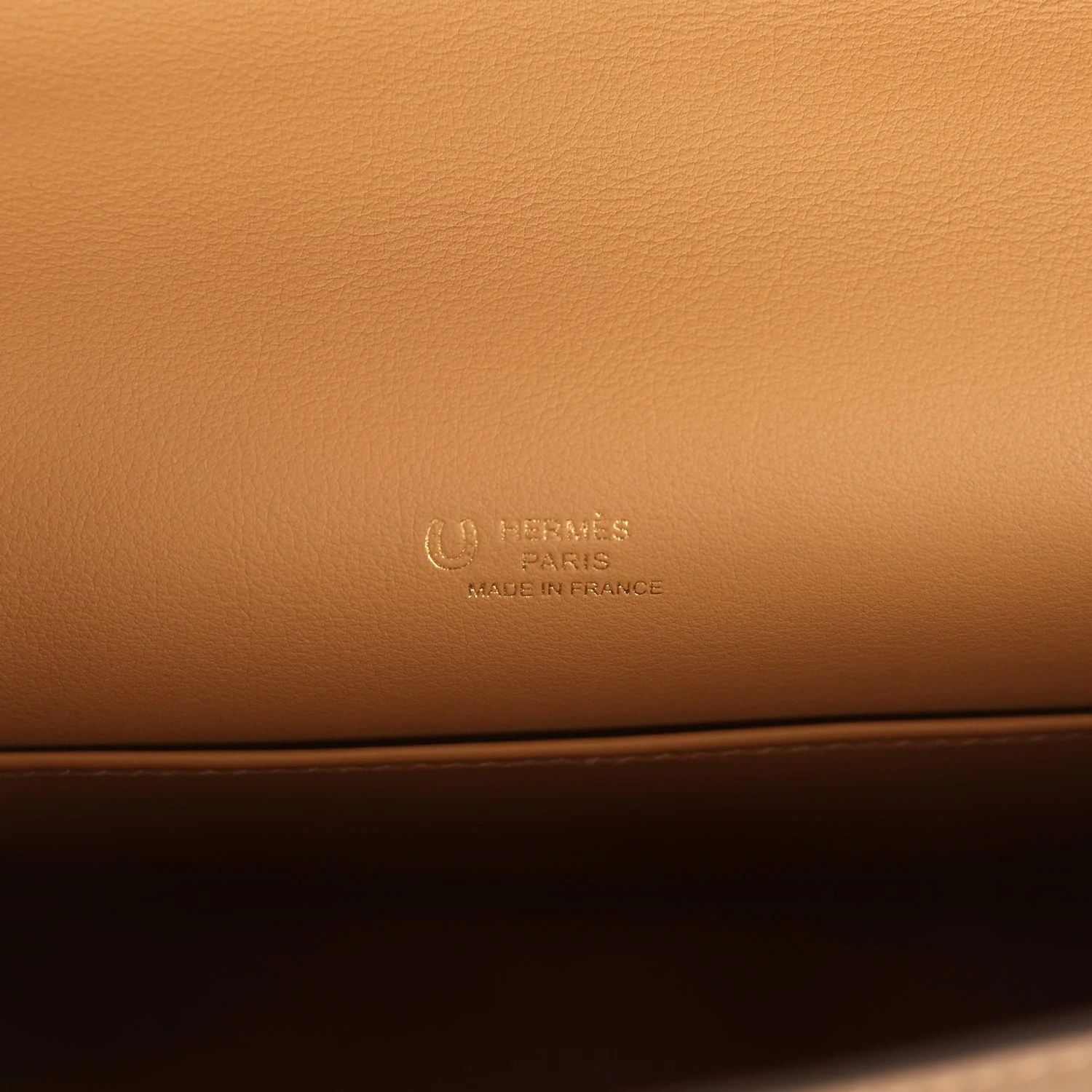 Hermes Special Order (HSS) Kelly Pochette Beige De Weimar and Biscuit Swift Permabrass Hardware - Image 7